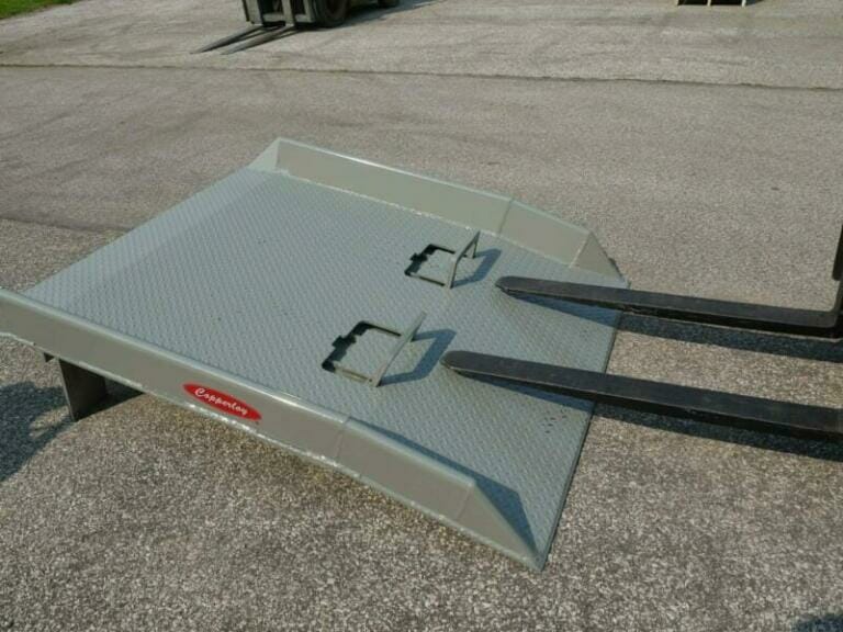 Steel & Aluminum Dock Boards 1 Option For Dock Equipment